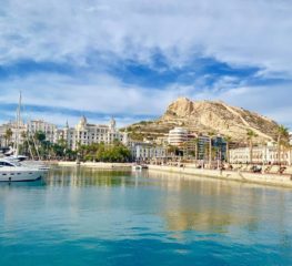Vacanța la ofertă: 5 zile de poveste în superbul Alicante (700 lei, zbor și cazare)