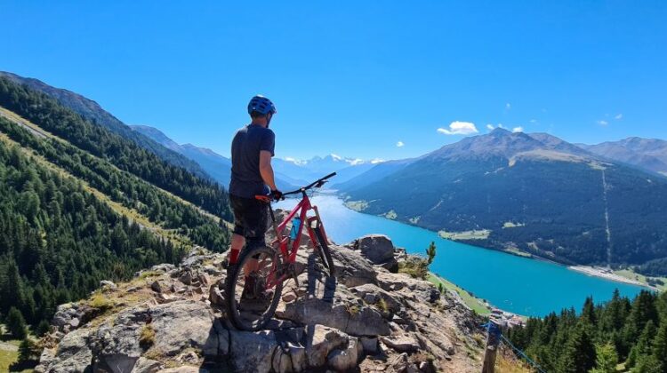 Iezer Venture, descoperă cea mai tare aventură în natură, aproape de București!