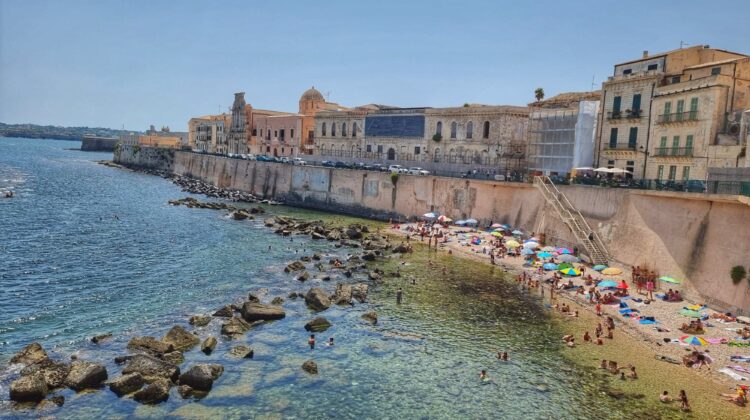Tot ce vrei să știi despre Sicilia: ce ai de văzut, unde te cazezi, cât costă