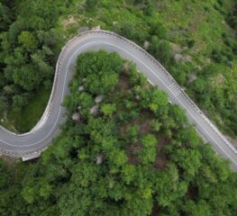 Transalpina? Nu. Drumul neștiut, din România, de o frumusețe rară, deschis anul acesta
