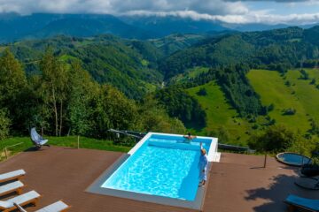 Locul de vis, neștiut, din România, cu piscină încălzită și iarna