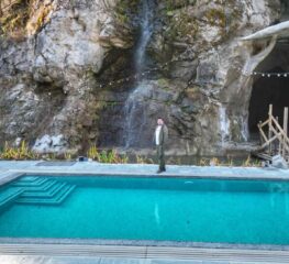 Cazarea de vis, cu piscină încălzită și iarna, la un preț bun: de la 200 de lei/noapte/pers.