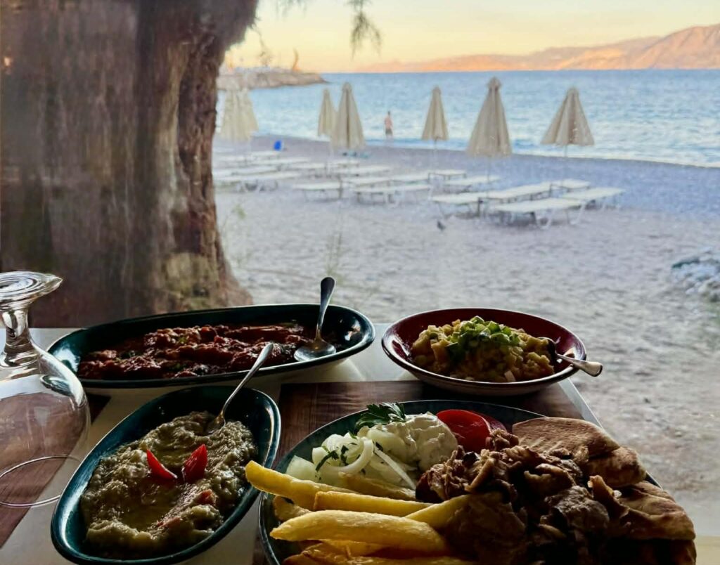 Unde mănânci bine în Creta. 8 taverne autentice, recomandate de localnici