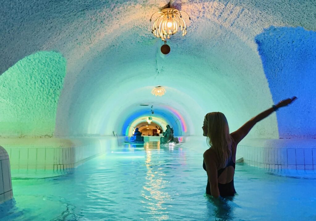 5 spa-uri cu apă termală, aproape de România, la preț bun, care te vor uimi