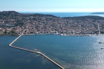 Podul De Bosset, Kefalonia. Cel mai lung pod de piatră peste mare din lume e în Grecia
