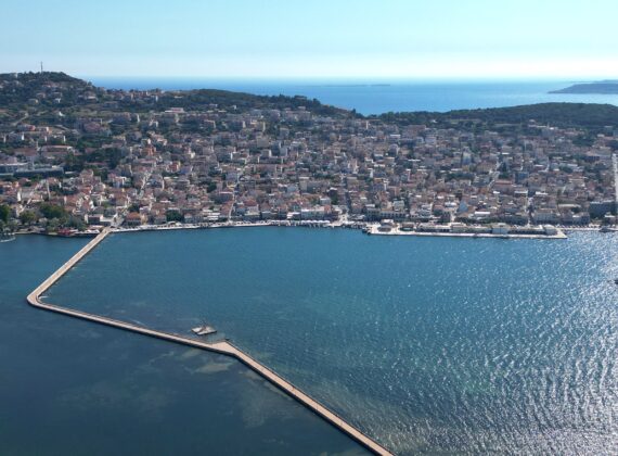 Podul De Bosset, Kefalonia. Cel mai lung pod de piatră peste mare din lume e în Grecia