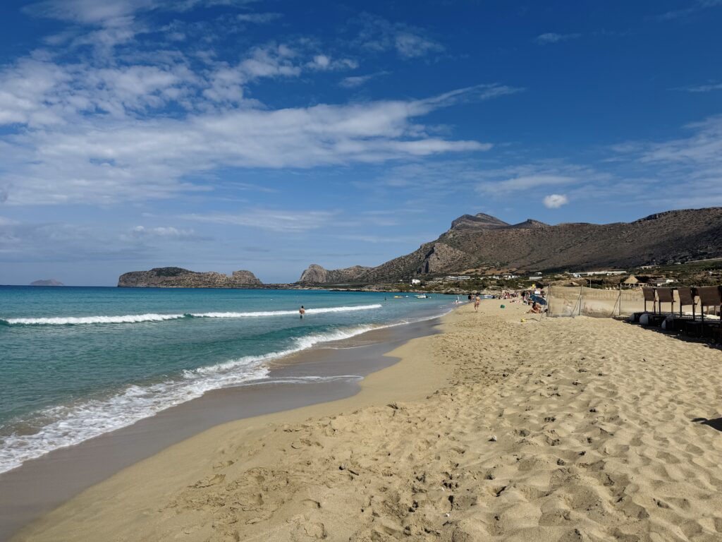 Plaja Falassarna, Creta – una dintre cele mai spectaculoase plaje cu nisip fin din Grecia