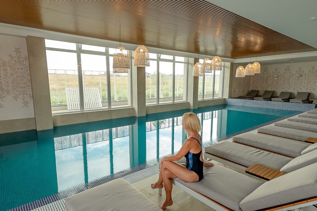 Nou, în România! S-a deschis o locație premium, cu piscină, spa și servicii de top