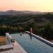 Vara 2026. 10 locuri superbe, cu piscină încălzită, la munte, în România
